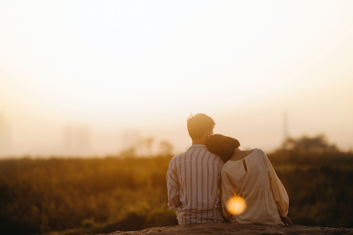 4 Ways to Support Your Spouse Through Hardship